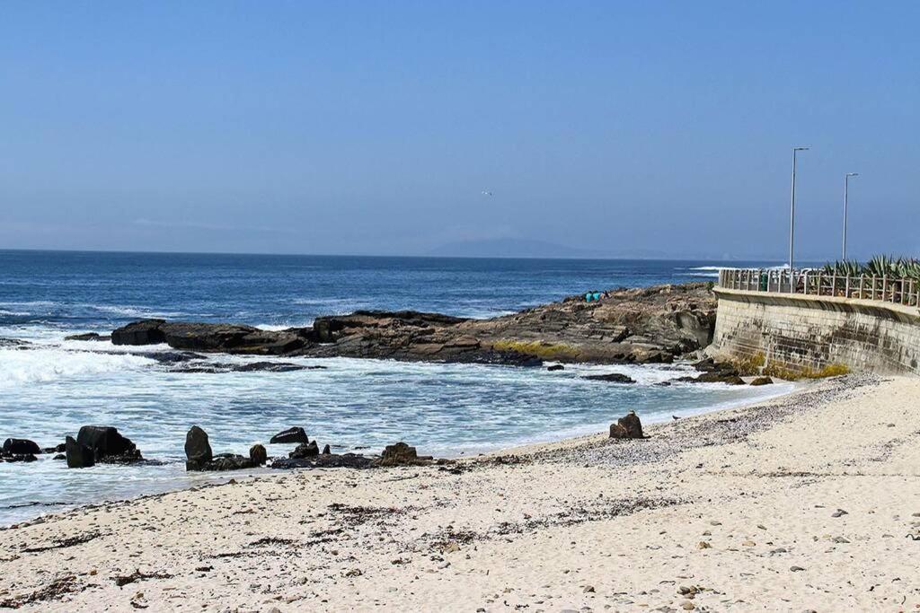 Blue Waters Studio With Sea Views From Balcony Cape Town Exterior photo